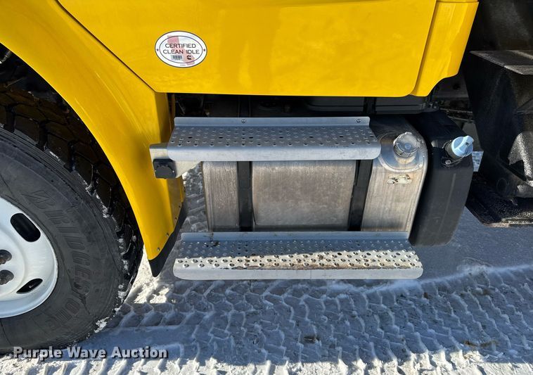 image for item DT0562 2021 Freightliner M2 106 bucket truck