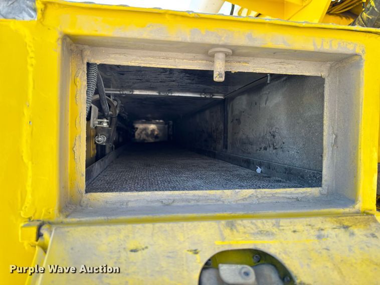 image for item DT0562 2021 Freightliner M2 106 bucket truck