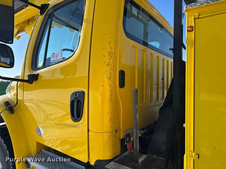 image for item DT0562 2021 Freightliner M2 106 bucket truck