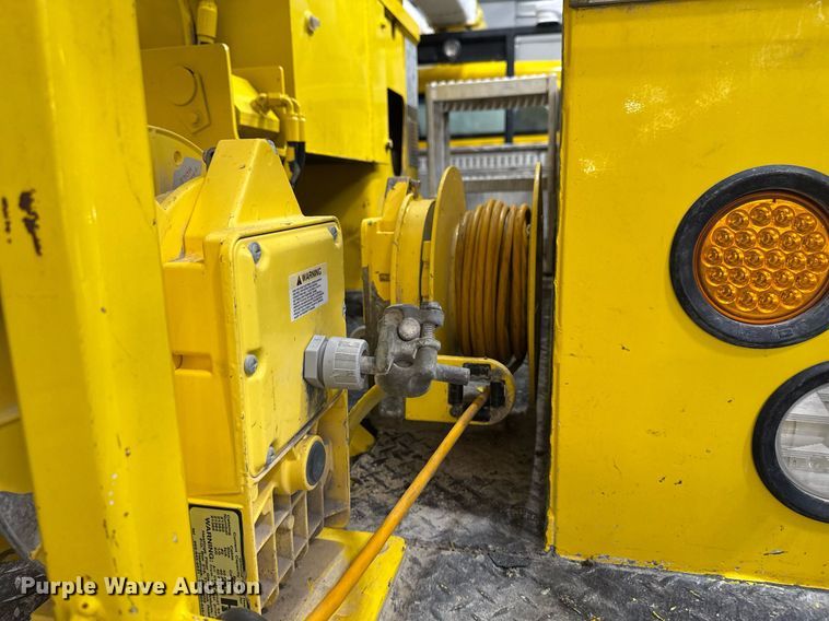 image for item DT0562 2021 Freightliner M2 106 bucket truck