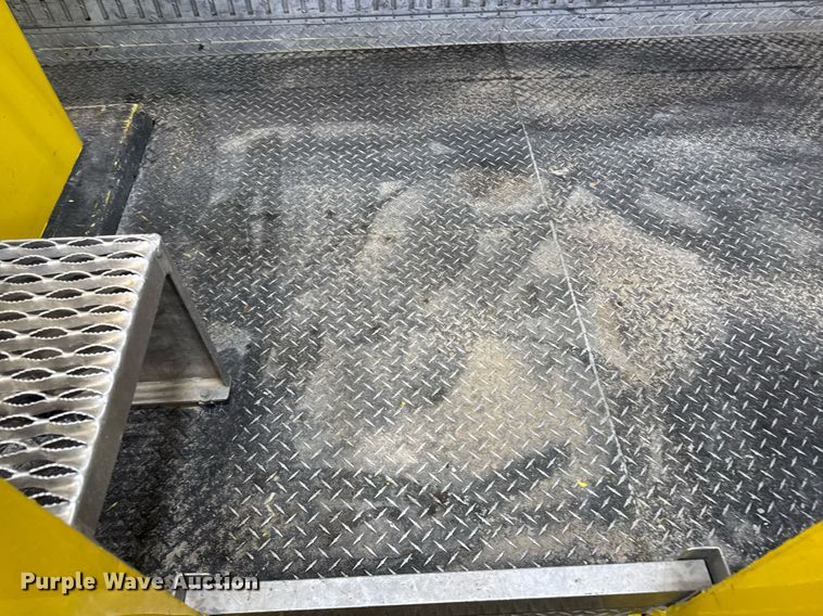 image for item DT0562 2021 Freightliner M2 106 bucket truck