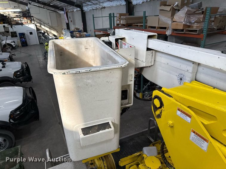 image for item DT0562 2021 Freightliner M2 106 bucket truck