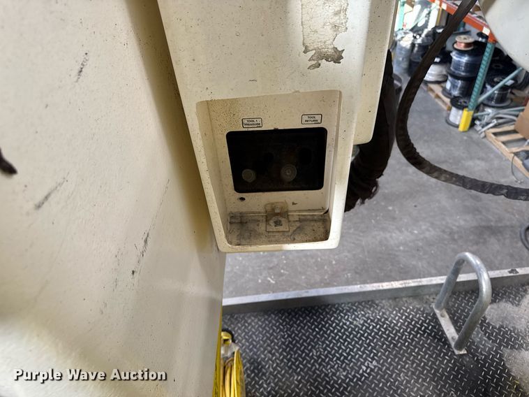 image for item DT0562 2021 Freightliner M2 106 bucket truck