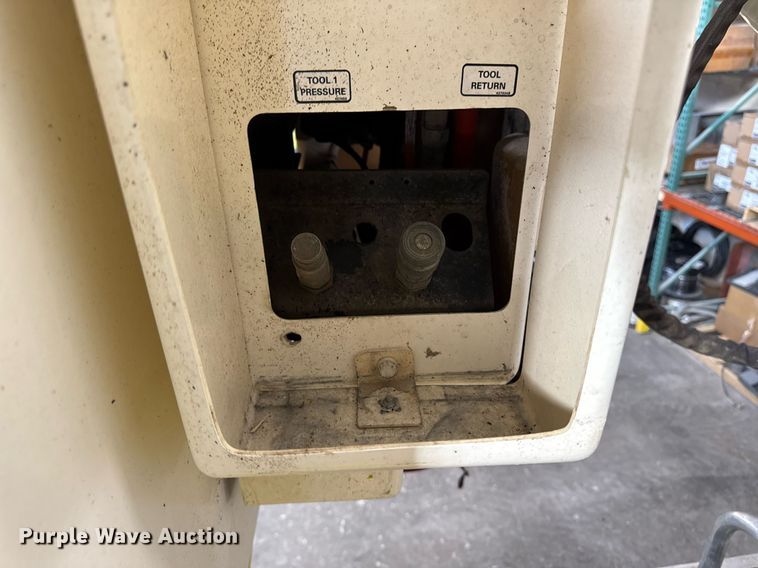 image for item DT0562 2021 Freightliner M2 106 bucket truck