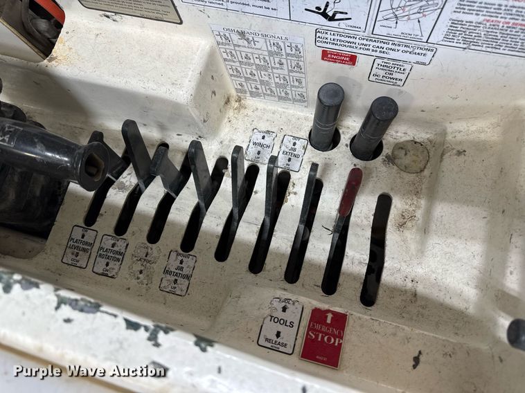 image for item DT0562 2021 Freightliner M2 106 bucket truck