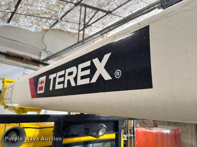 image for item DT0562 2021 Freightliner M2 106 bucket truck