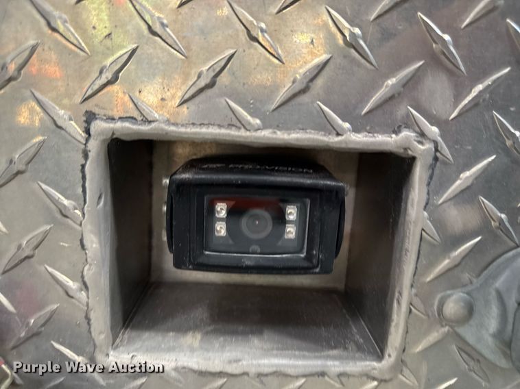 image for item DT0562 2021 Freightliner M2 106 bucket truck