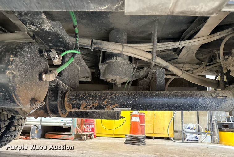 image for item DT0562 2021 Freightliner M2 106 bucket truck