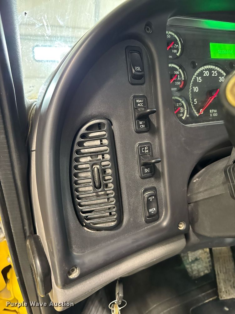 image for item DT0562 2021 Freightliner M2 106 bucket truck