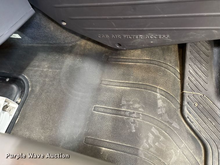 image for item DT0562 2021 Freightliner M2 106 bucket truck