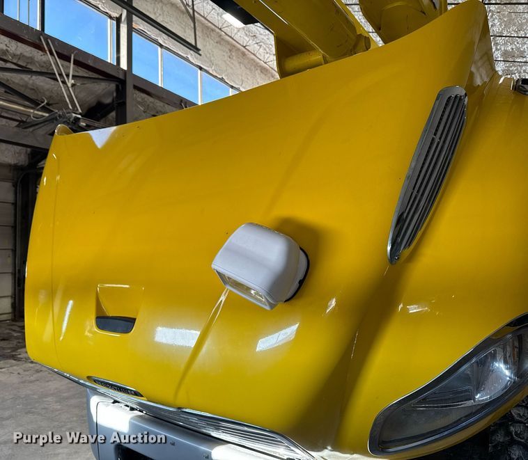 image for item DT0562 2021 Freightliner M2 106 bucket truck