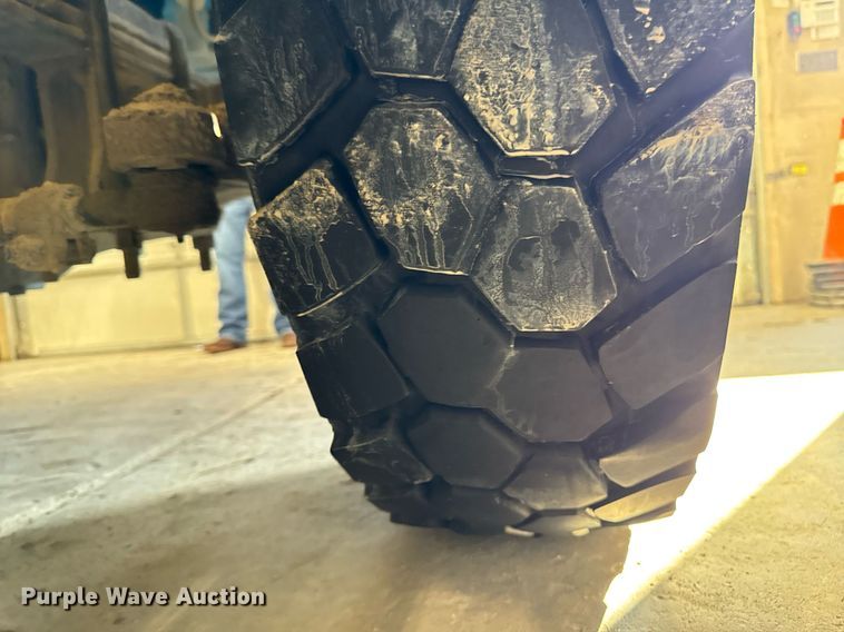 image for item DT0562 2021 Freightliner M2 106 bucket truck