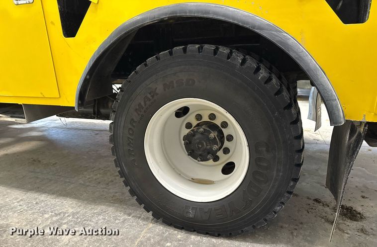 image for item DT0562 2021 Freightliner M2 106 bucket truck