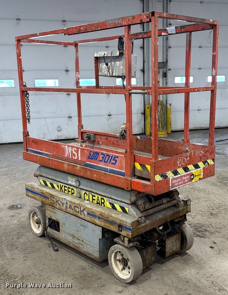 image for item DT0564 1997 Skyjack SJ3015 scissor lift