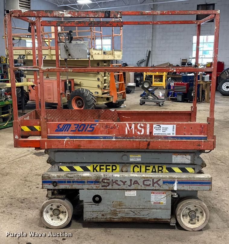 image for item DT0564 1997 Skyjack SJ3015 scissor lift