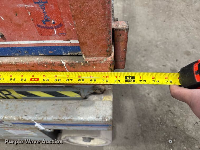 image for item DT0564 1997 Skyjack SJ3015 scissor lift