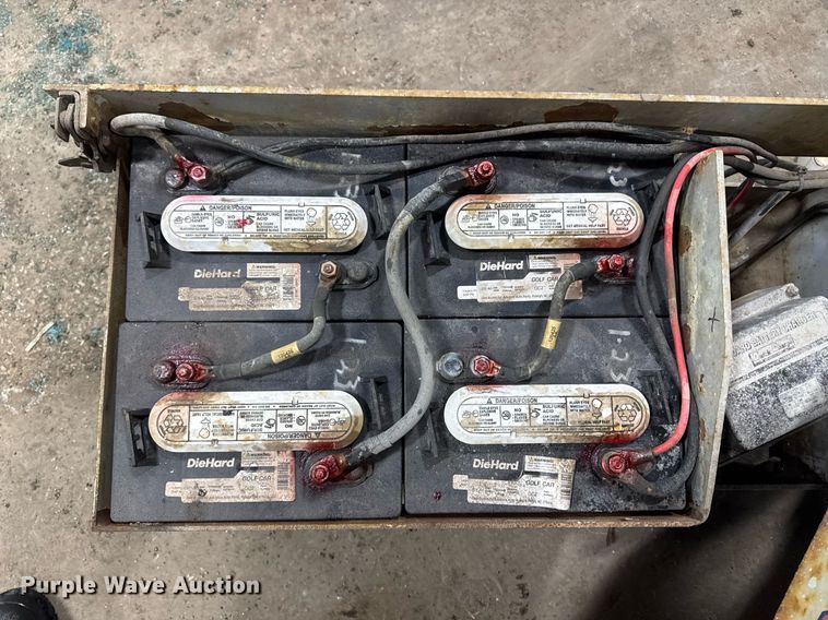 image for item DT0564 1997 Skyjack SJ3015 scissor lift