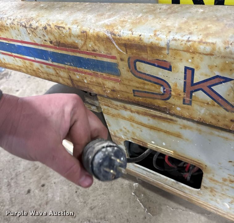 image for item DT0564 1997 Skyjack SJ3015 scissor lift