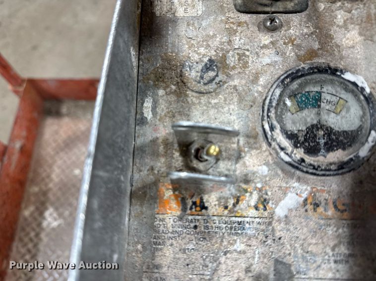 image for item DT0564 1997 Skyjack SJ3015 scissor lift