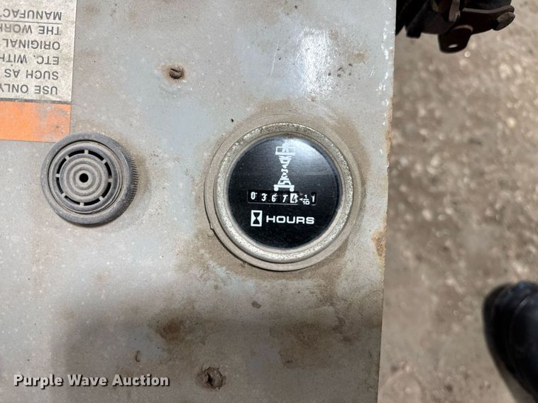 image for item DT0564 1997 Skyjack SJ3015 scissor lift