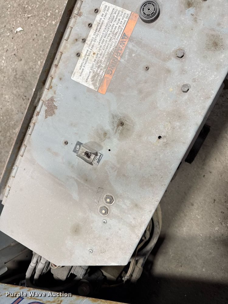 image for item DT0564 1997 Skyjack SJ3015 scissor lift