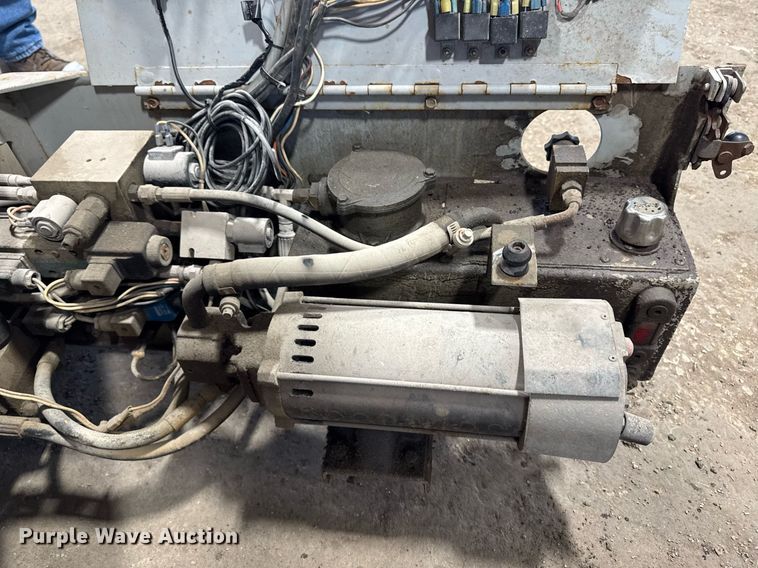 image for item DT0564 1997 Skyjack SJ3015 scissor lift