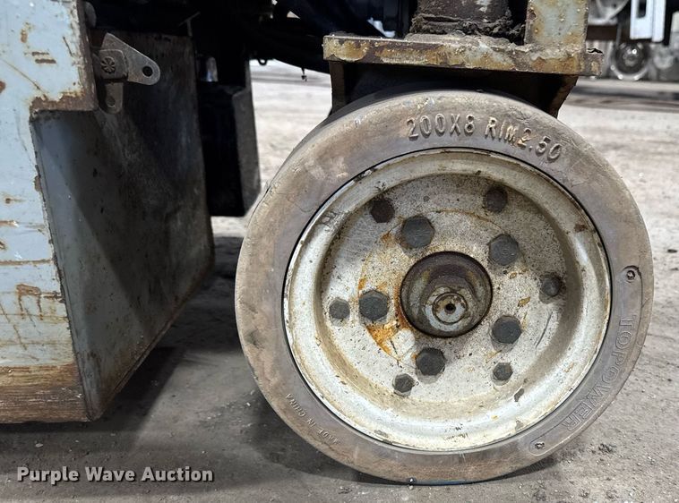 image for item DT0564 1997 Skyjack SJ3015 scissor lift