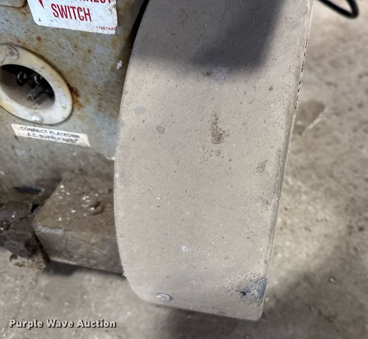 image for item DT0564 1997 Skyjack SJ3015 scissor lift