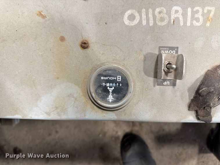 image for item DT0565 2001 Skyjack SJ III 3226 scissor lift