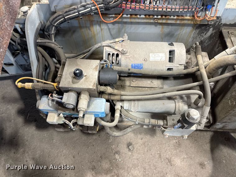 image for item DT0565 2001 Skyjack SJ III 3226 scissor lift