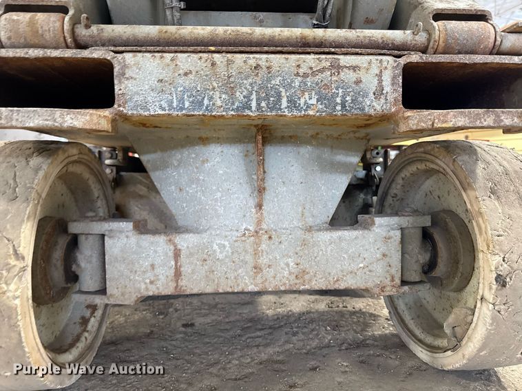 image for item DT0565 2001 Skyjack SJ III 3226 scissor lift