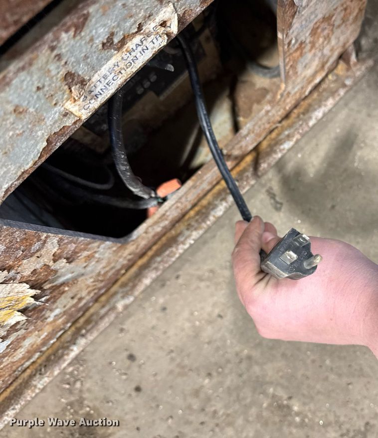 image for item DT0565 2001 Skyjack SJ III 3226 scissor lift