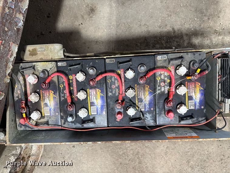 image for item DT0565 2001 Skyjack SJ III 3226 scissor lift