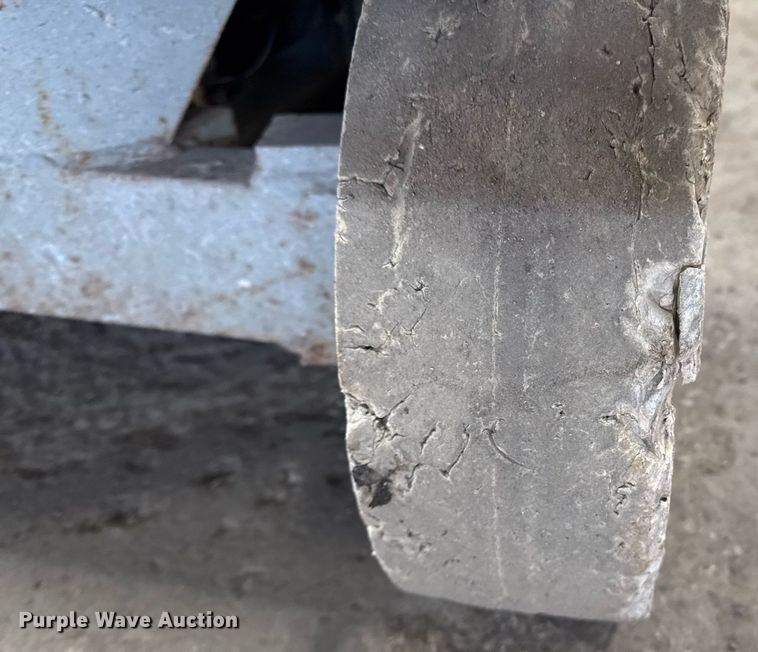 image for item DT0565 2001 Skyjack SJ III 3226 scissor lift