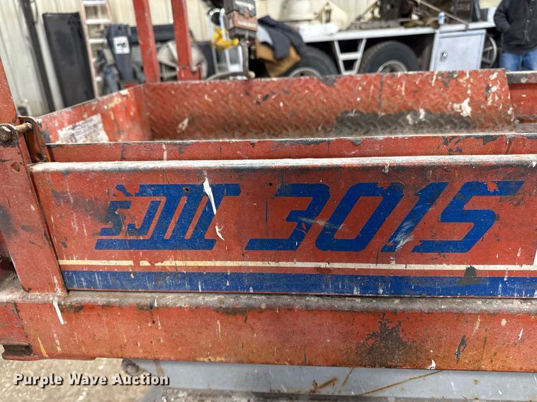 image for item DT0566 1993 Skyjack SJ3015 scissor lift