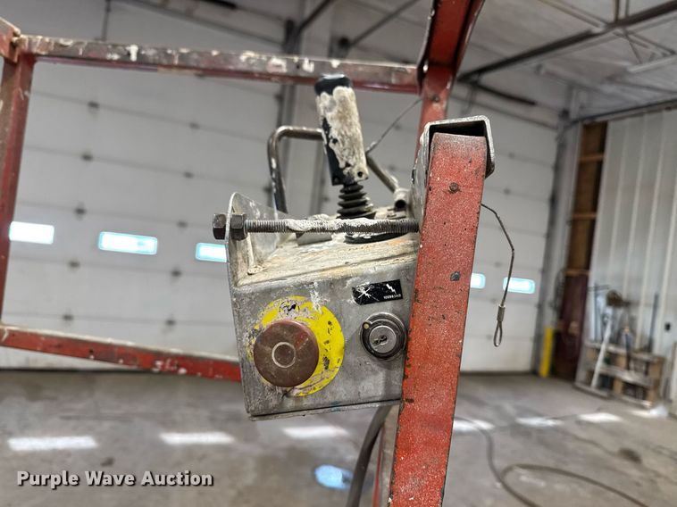 image for item DT0566 1993 Skyjack SJ3015 scissor lift