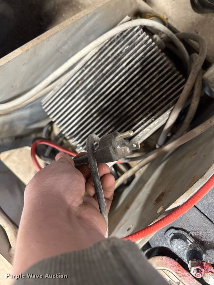 image for item DT0566 1993 Skyjack SJ3015 scissor lift