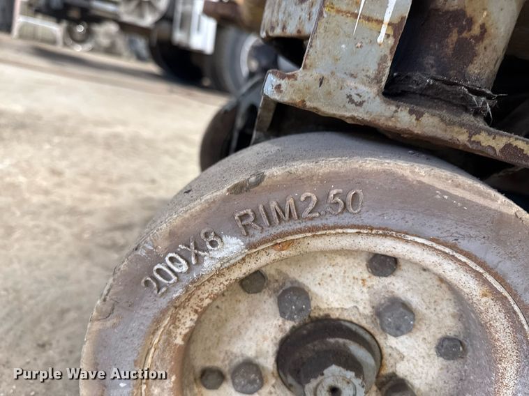 image for item DT0566 1993 Skyjack SJ3015 scissor lift