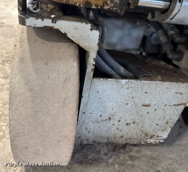 image for item DT0566 1993 Skyjack SJ3015 scissor lift