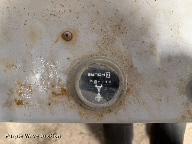 image for item DT0567 2006 Skyjack SJ3226 scissor lift