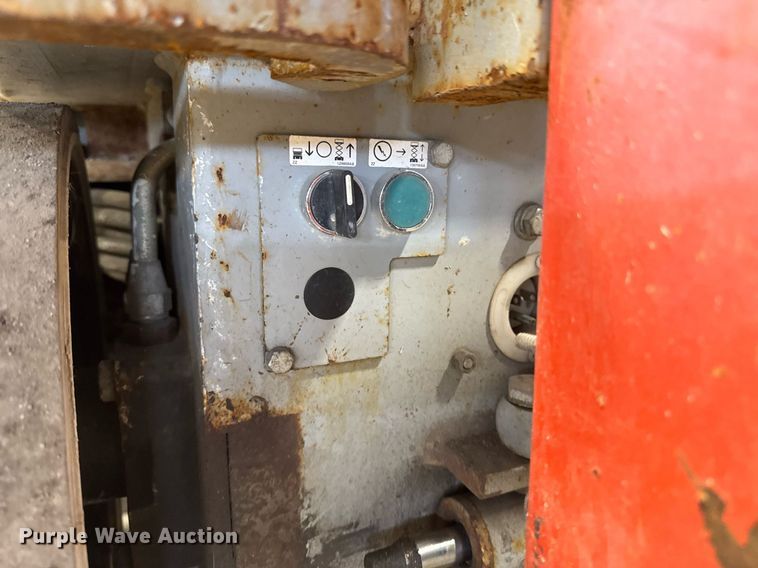 image for item DT0567 2006 Skyjack SJ3226 scissor lift