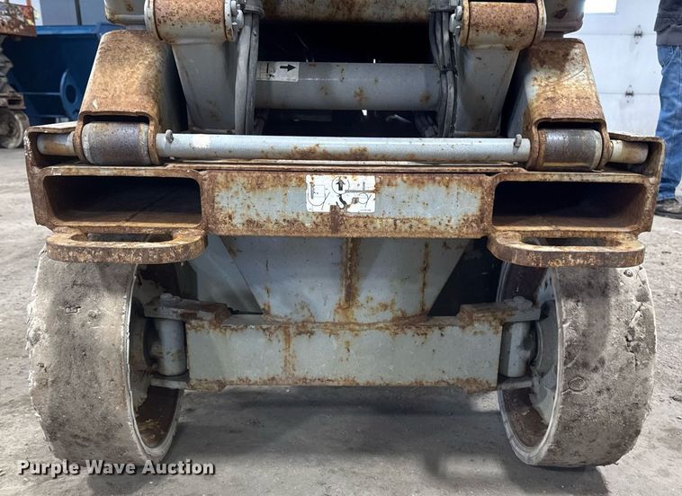 image for item DT0567 2006 Skyjack SJ3226 scissor lift