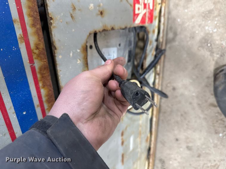 image for item DT0567 2006 Skyjack SJ3226 scissor lift