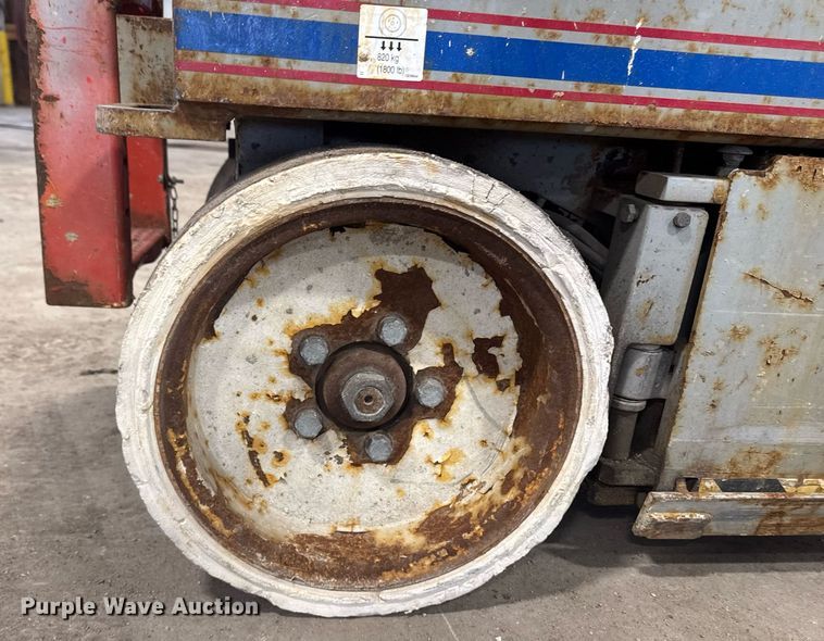 image for item DT0567 2006 Skyjack SJ3226 scissor lift