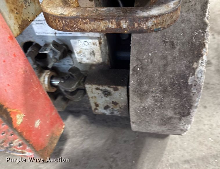 image for item DT0567 2006 Skyjack SJ3226 scissor lift