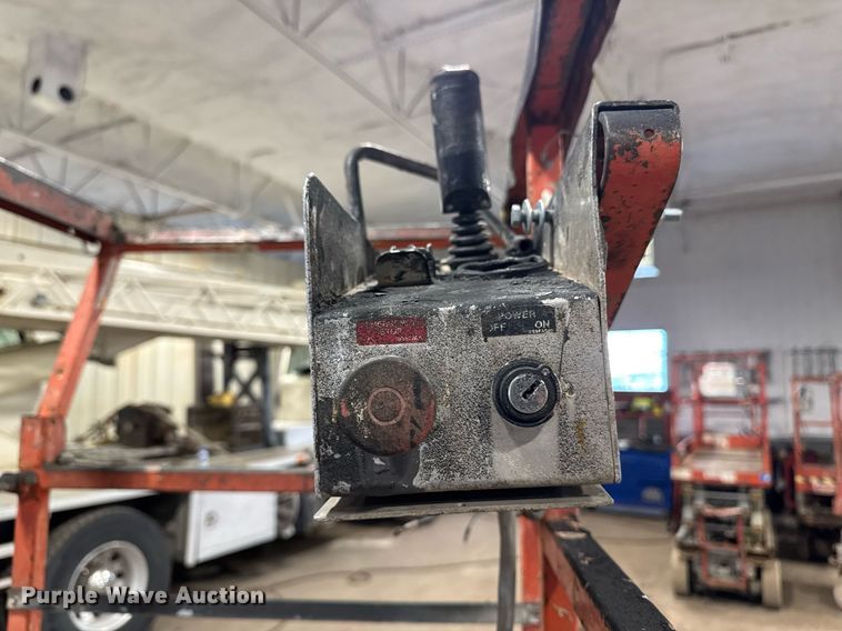 image for item DT0568 2001 Skyjack SJ III 3226 scissor lift