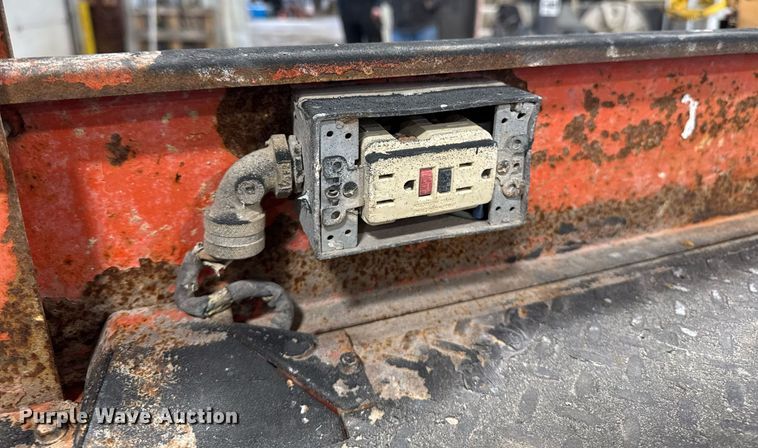 image for item DT0568 2001 Skyjack SJ III 3226 scissor lift