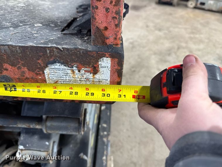 image for item DT0568 2001 Skyjack SJ III 3226 scissor lift