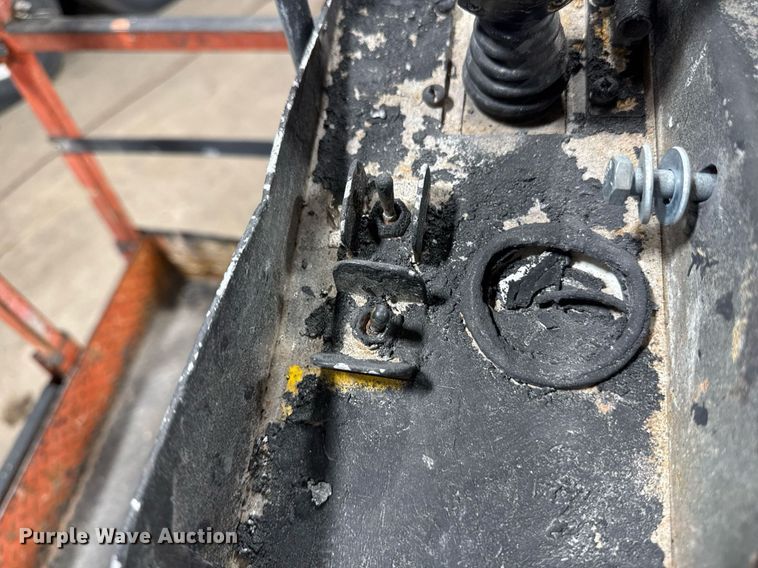 image for item DT0568 2001 Skyjack SJ III 3226 scissor lift