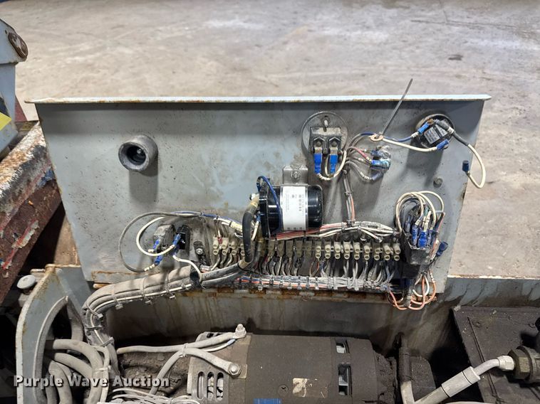 image for item DT0568 2001 Skyjack SJ III 3226 scissor lift